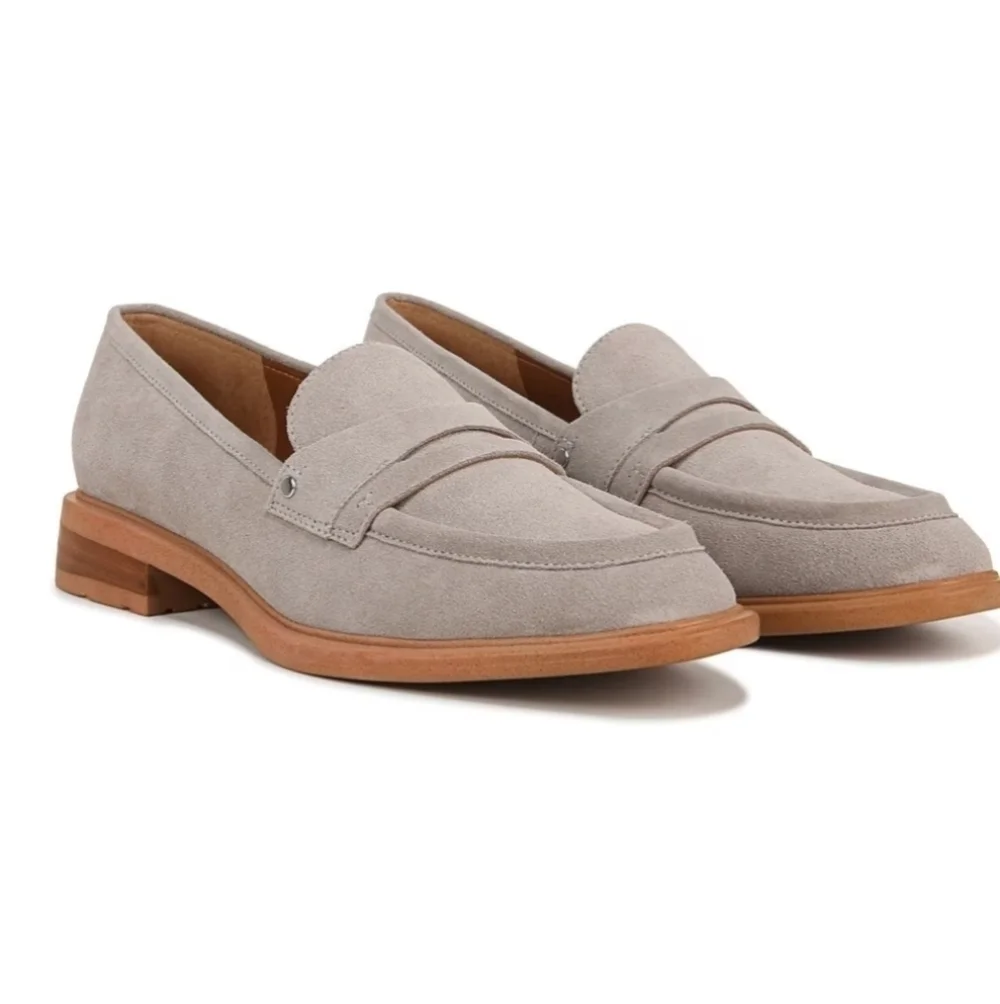 NEW FRANCO SARTO Gray Loafer